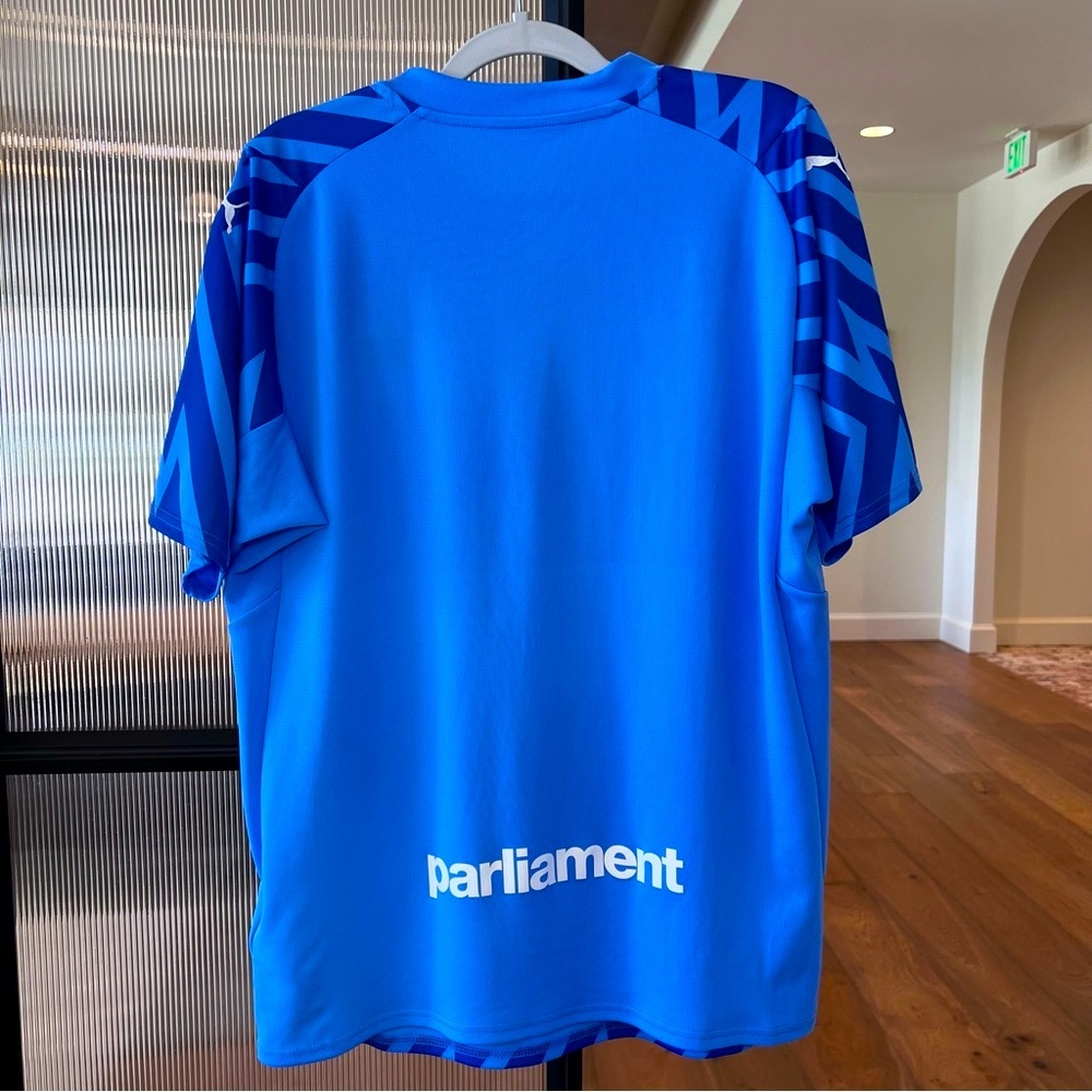 PUMA Goalkeeper Soccer Jersey L Barnsley FC Blue DryCELL NWT - Picture 7 of 17